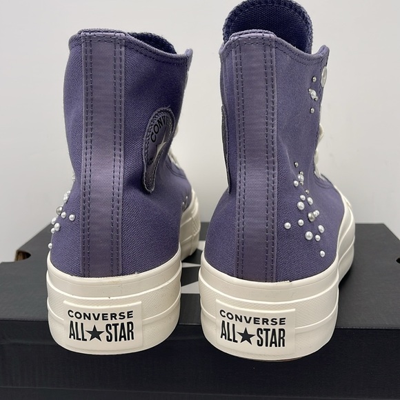 Converse WMNS А12513С CTAS LIFT HI
LAVENDER ASH/EGRET/BLACK Platforms Sneakers - Picture 13 of 16